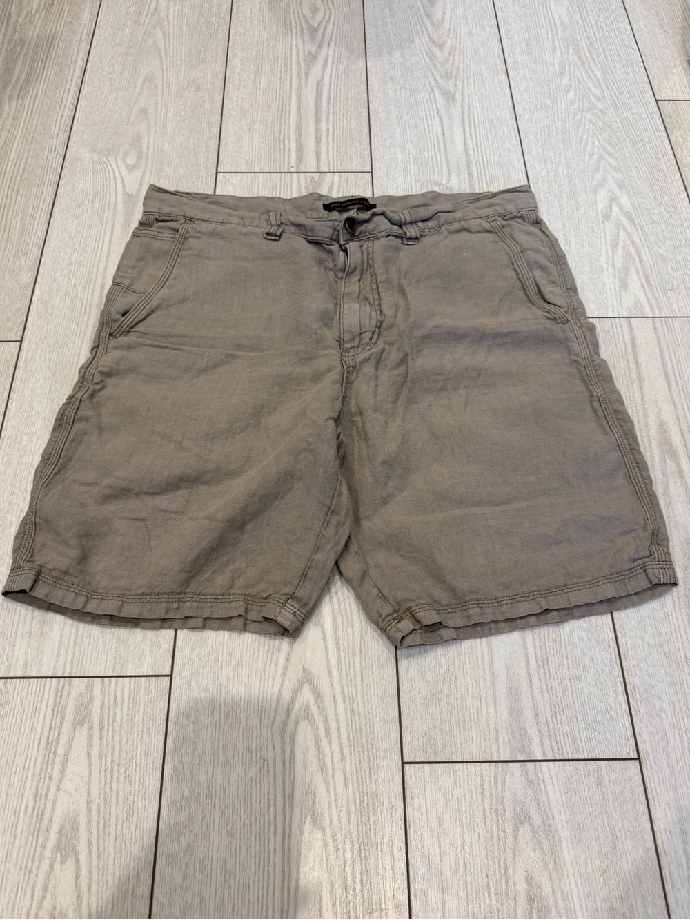 John Varvatos mens 34 shorts 100% linen tan summer casual pockets quiet luxury